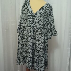 Perfectly Priscilla Black and Green Patterned Mini Dress Size 1X